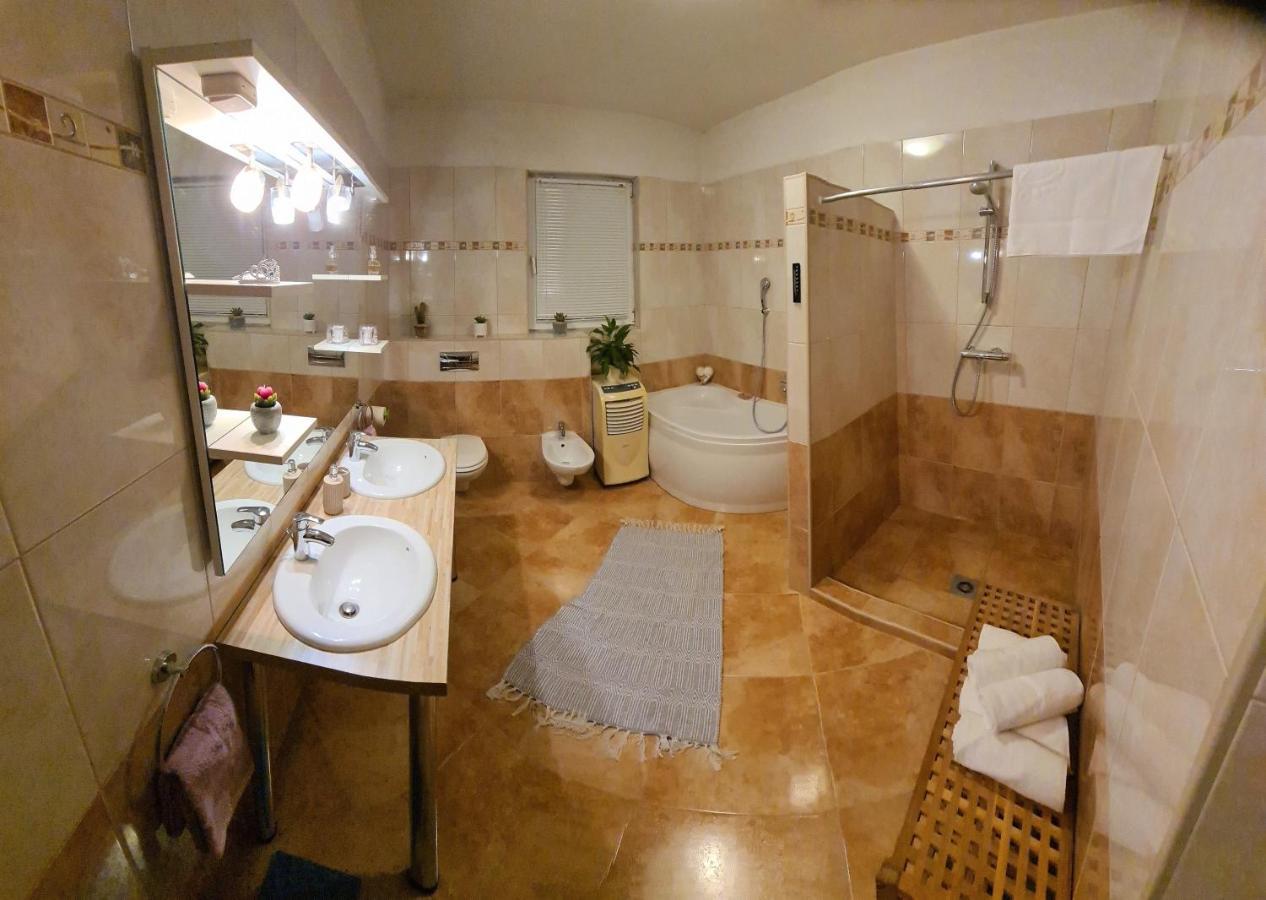 Villa Bubica- Cozy Holiday Home In Rural Area With Pool Stankovci  Экстерьер фото